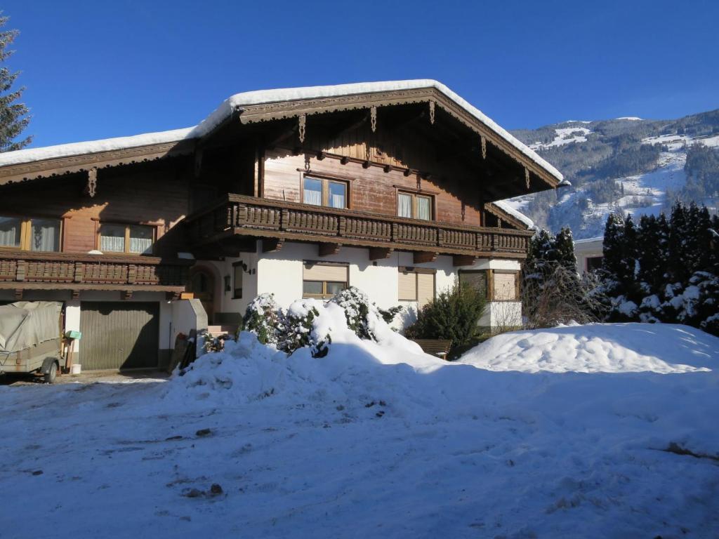 Nespecifikovaný výhled na hory nebo výhled na hory při pohledu z apartmánu