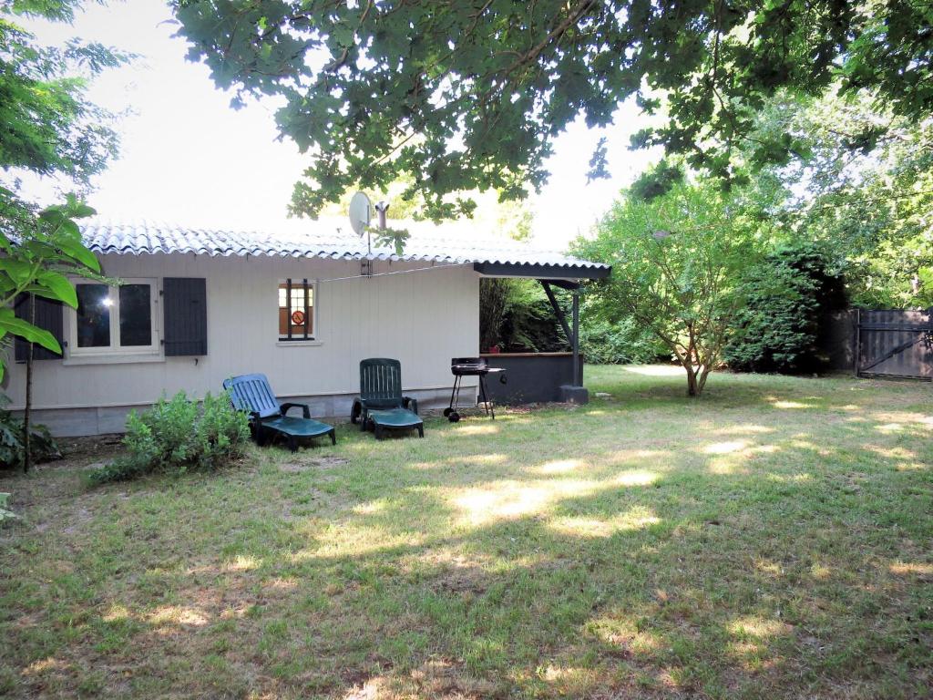 Κήπος έξω από το Holiday Home Les Sables by Interhome
