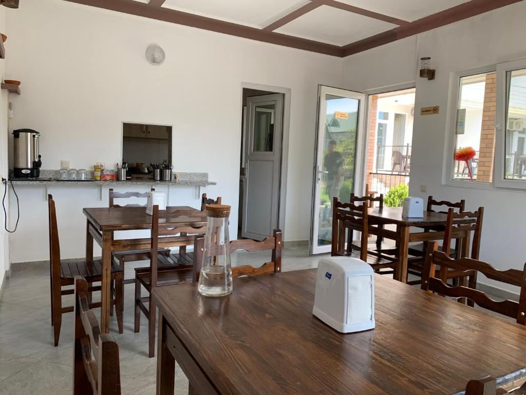 Kuchyň nebo kuchyňský kout v ubytování KARD HOUSE