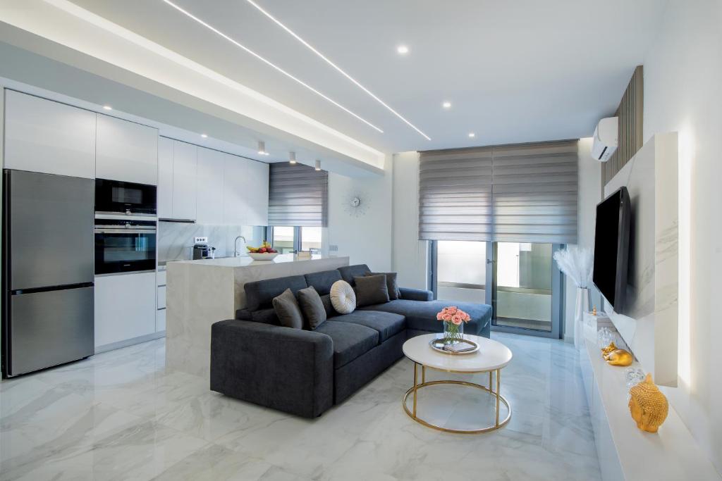 Η κουζίνα ή μικρή κουζίνα στο Rhodes Center Luxury Suite