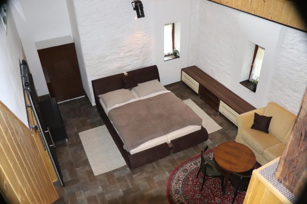 Postel nebo postele na pokoji v ubytování Hostinec Stará Krčma