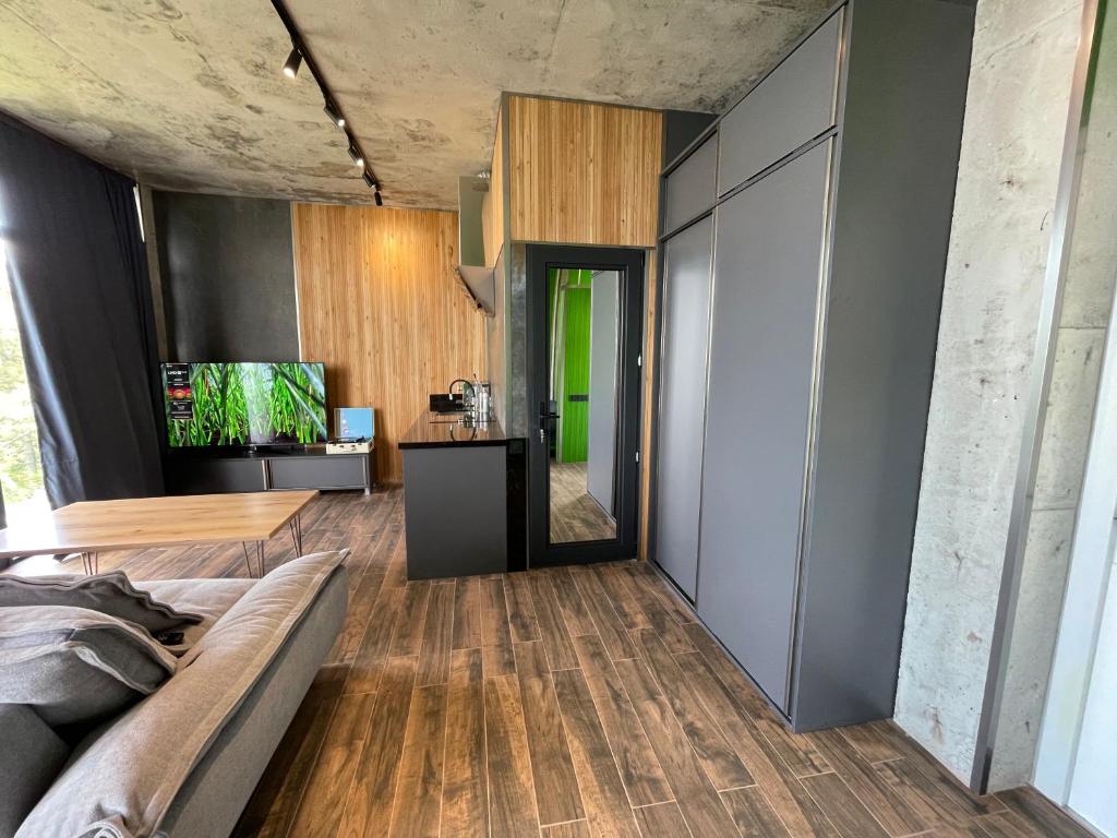 Kuchyň nebo kuchyňský kout v ubytování Green Escape -Eco Chakvi