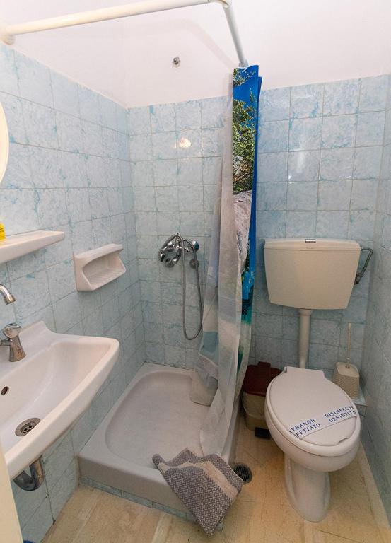 Koupelna v ubytování Dimitrouli rooms
