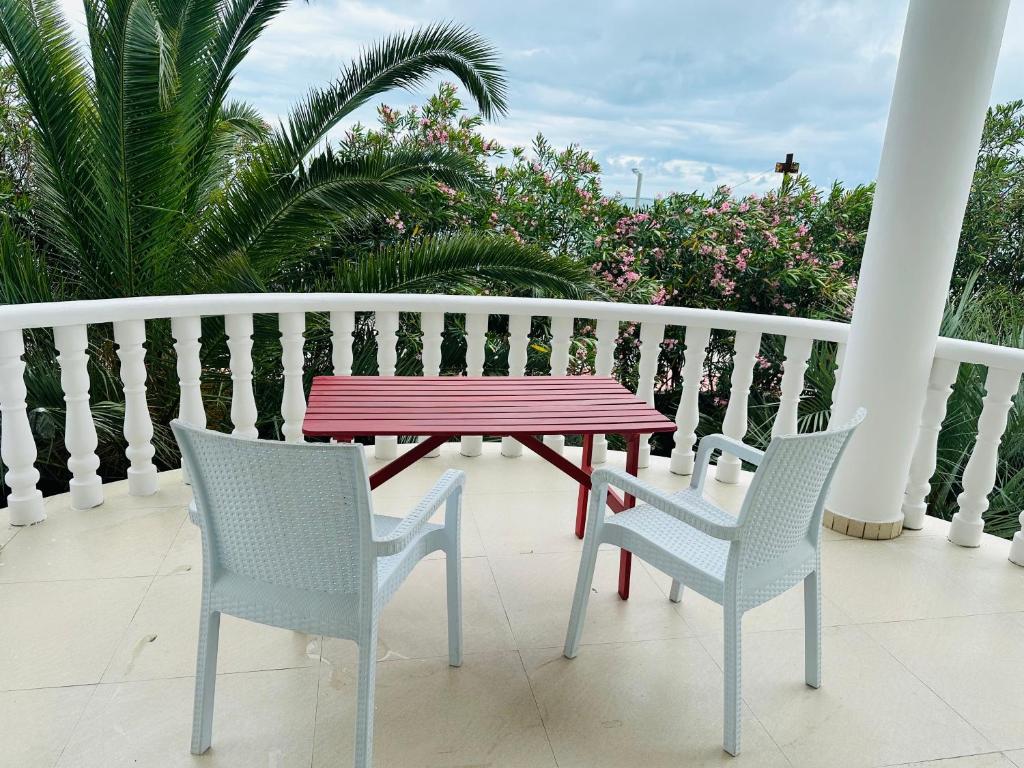 Balkón nebo terasa v ubytování Claude Monet beach hotel