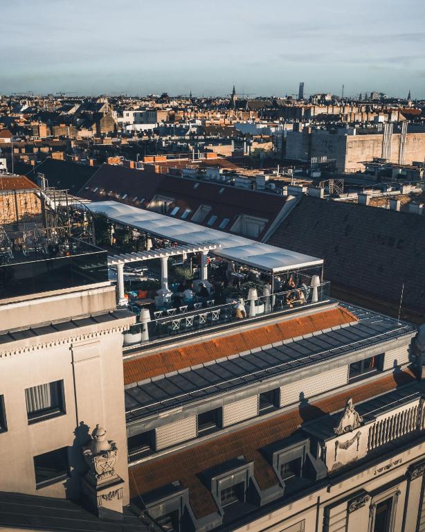 Mystery Hotel Budapest, Preferred Hotels & Resorts - Resim 12