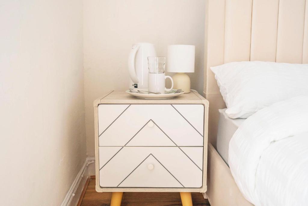 Majestic Inn - Resim 38