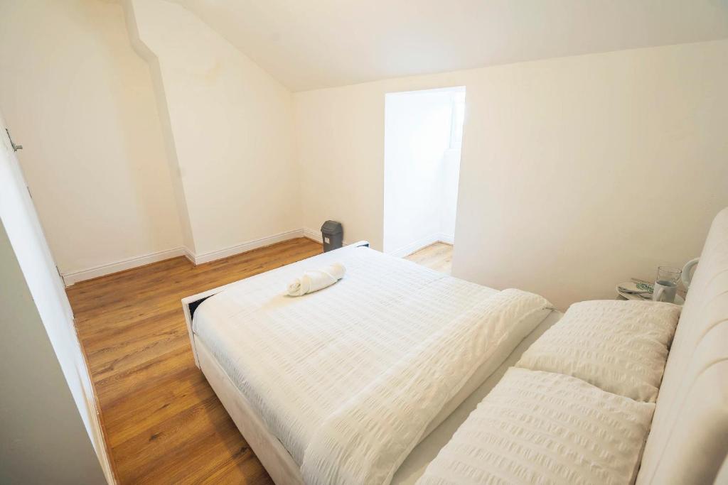 Majestic Inn - Resim 24