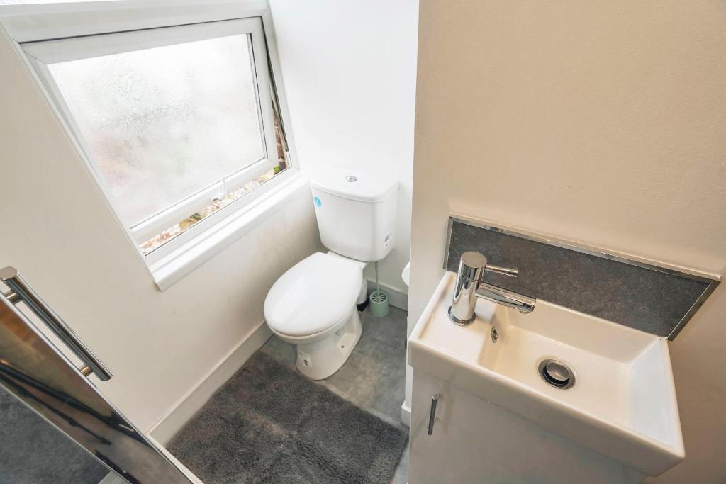 Majestic Inn - Resim 45