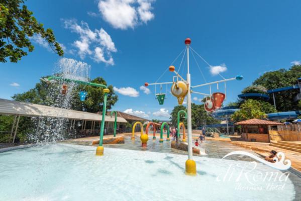 A piscina localizada em Thermas diRoma Hotel Incluso o acesso ao Acqua park todos os dias, exceto no dia do check-out ou nos arredores
