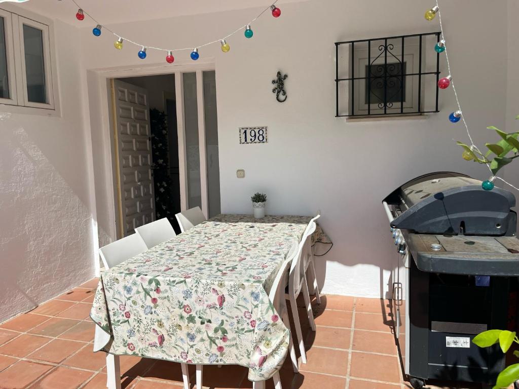 Fotografie z fotogalerie ubytování Wyndham Resort 4 Bed House v destinaci Mijas Costa