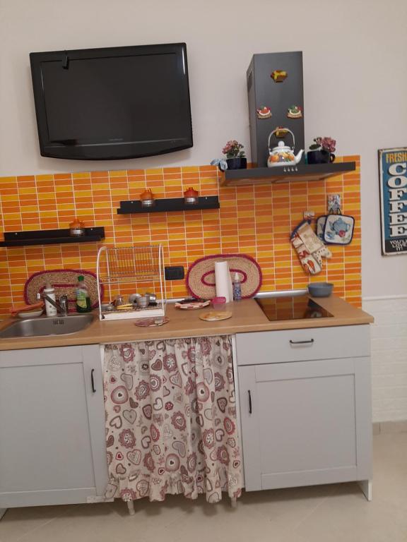A kitchen or kitchenette at Dimora Stabiae