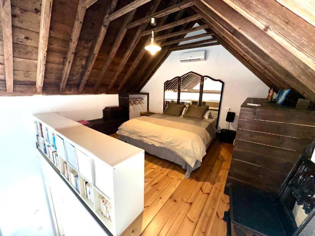 Ένα ή περισσότερα κρεβάτια σε δωμάτιο στο Apartamento El Ancla, Wifi Parking Aire A