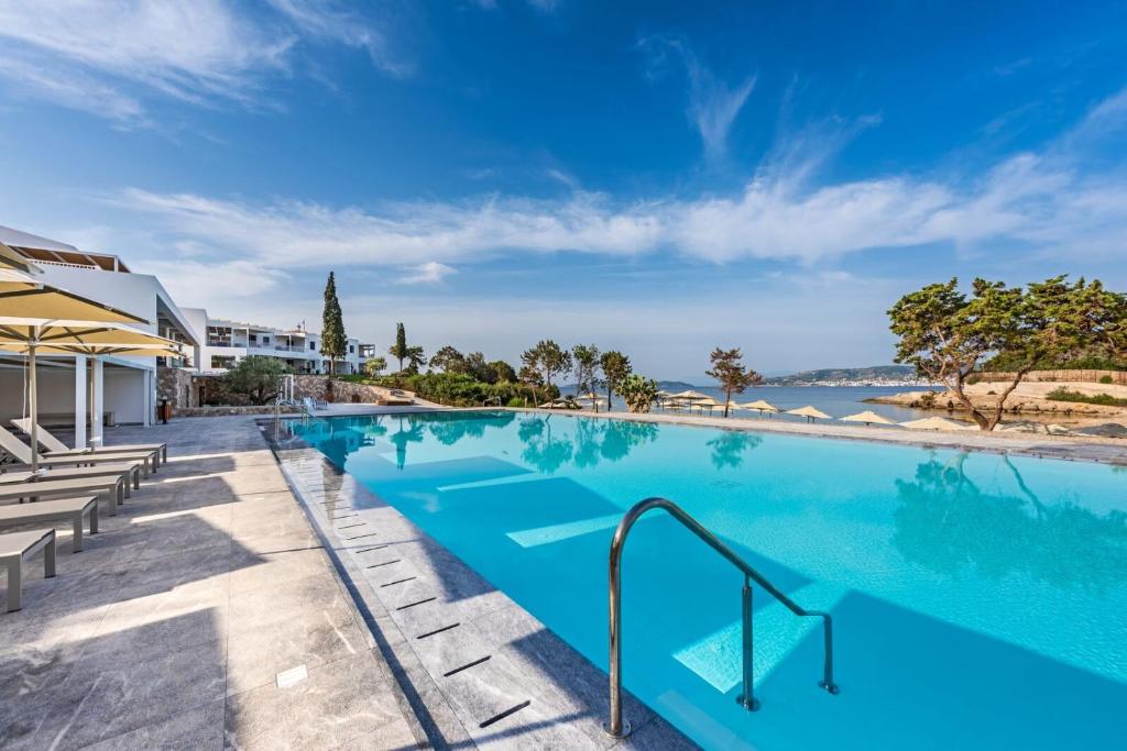 Bazén v ubytování Hapimag Resort Porto Heli nebo v jeho okolí