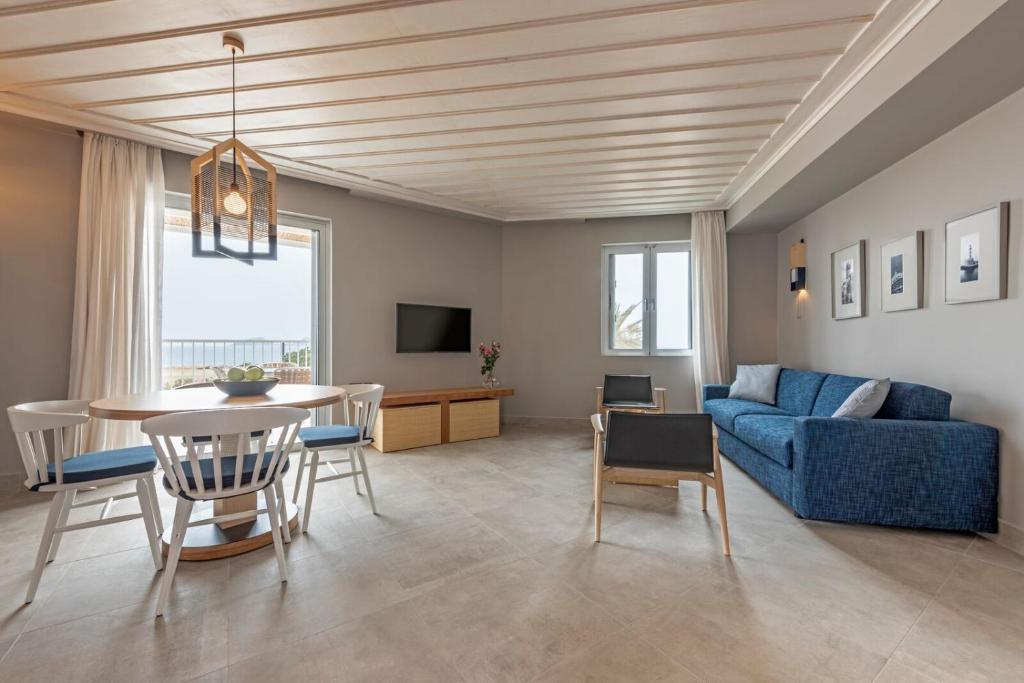 TV a/nebo společenská místnost v ubytování Hapimag Resort Porto Heli