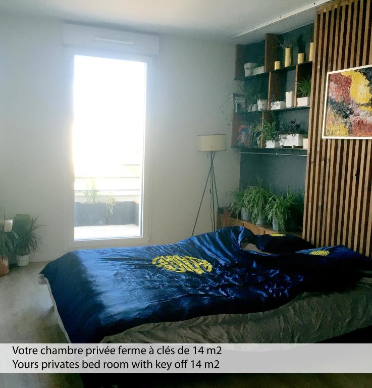 Postel nebo postele na pokoji v ubytování Chambre privée dans un roof-top unique vue 360°