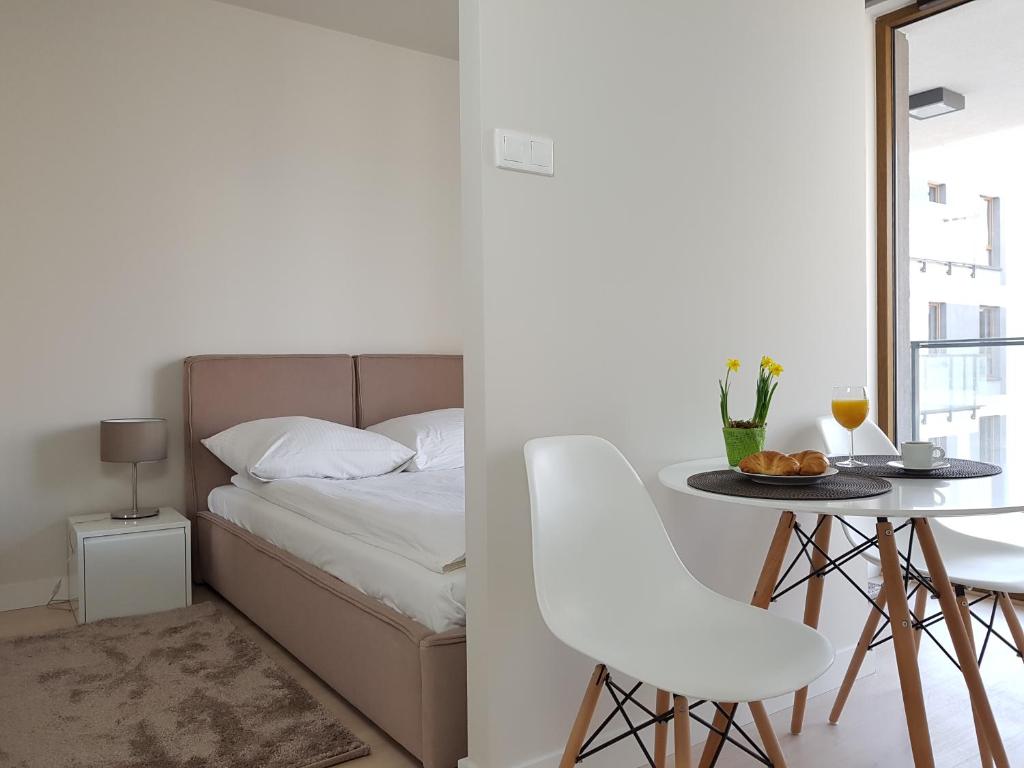 Chopin Apartments - Union - Studio With Terrace