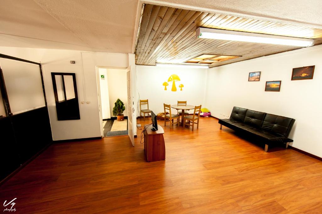 Posezení v ubytování North House Hostel