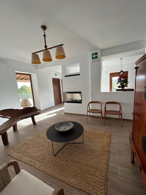 Posezení v ubytování Hostal Rural Sartaguda