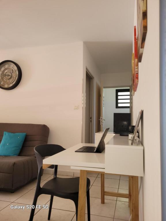 Posezení v ubytování Côte ouest - Appartement F3