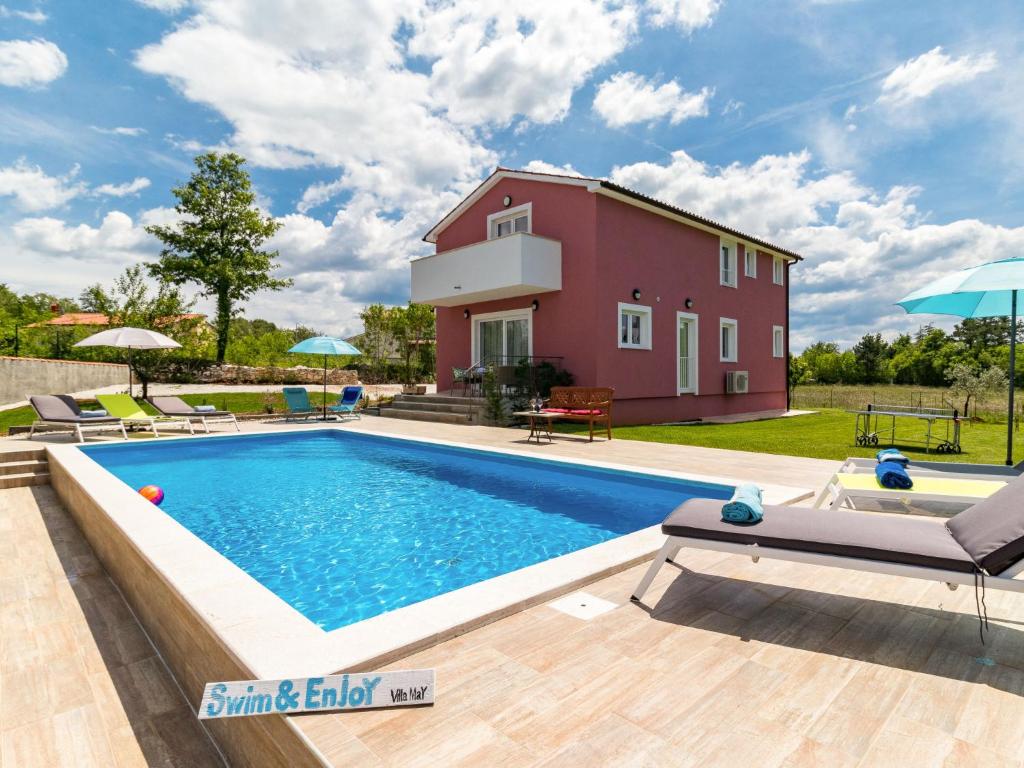 Bazén v ubytovaní Holiday Home Villa May by Interhome alebo v jeho blízkosti