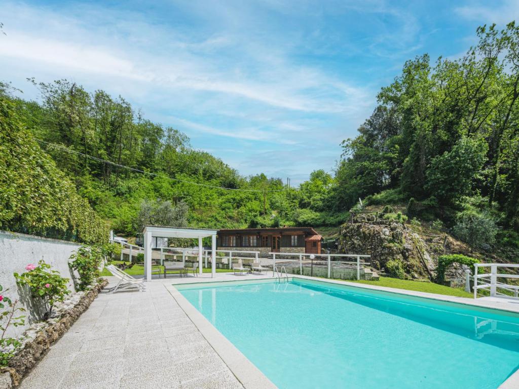 Bazén v ubytovaní Holiday Home La Fonte by Interhome alebo v jeho blízkosti