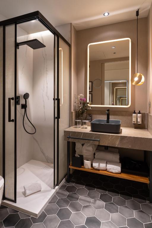 H10 Palacio Colomera - 8