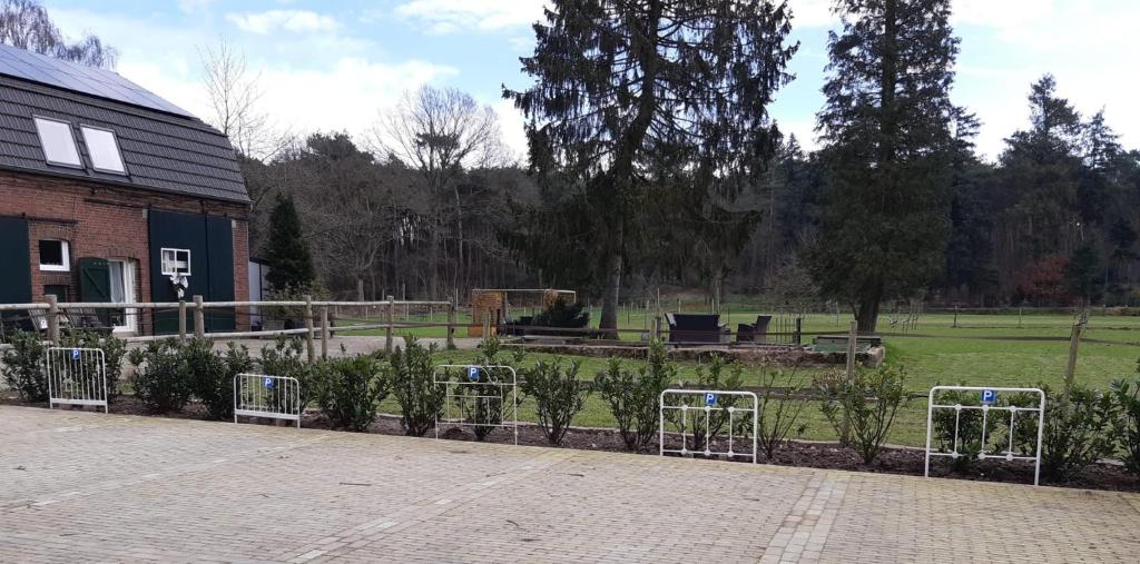 Κήπος έξω από το B&B Bourgondisch Lomm