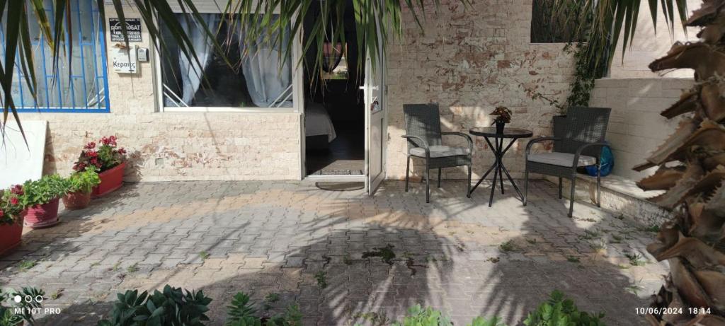 Patio nebo venkovní prostory v ubytování Billy's Luxury Suites - 1 by Booking Kottas - Kriopigi