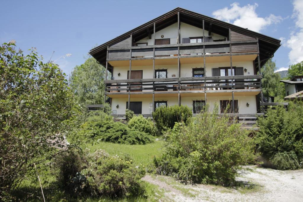 Budova, v ktorej sa apartmán nachádza