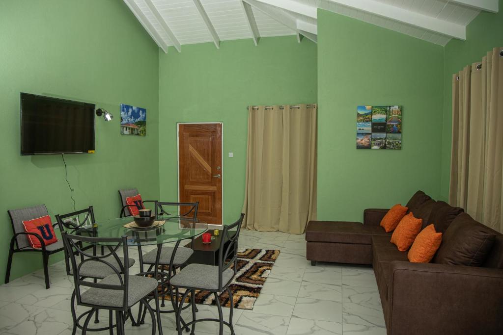Lovely entire new 2 Bedroom Apartment in Corinth, Castries Updated