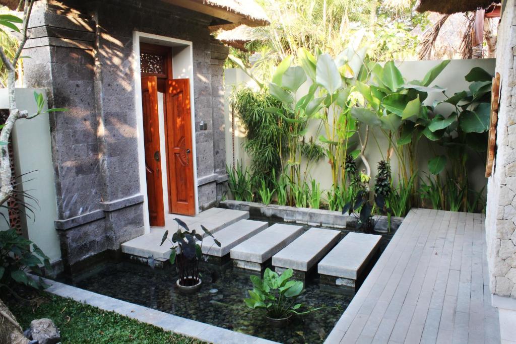 Regali Villa Canggu - Three-Bedroom Pool Villa
