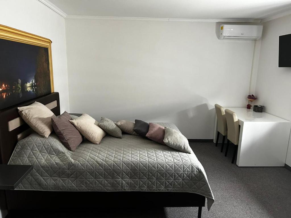Postel nebo postele na pokoji v ubytování Motel Medium