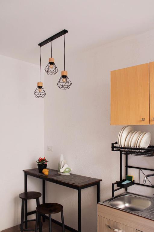 Leone Guest House - Studio Apartment With Queen Bed