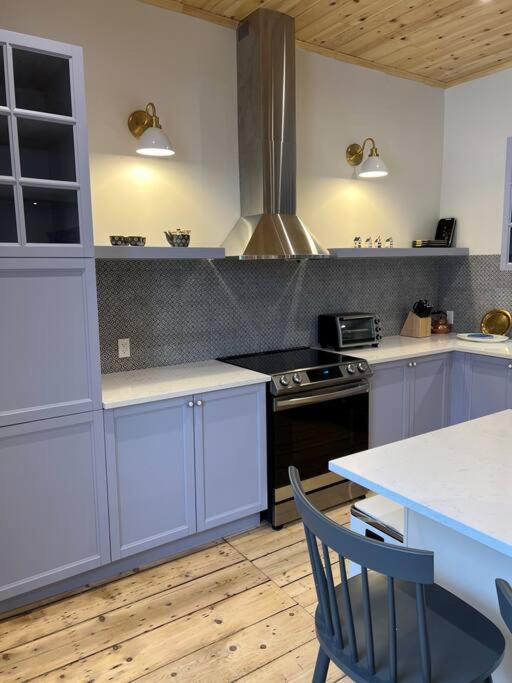 Kuchyň nebo kuchyňský kout v ubytování Maison du Havre Grand Duplex