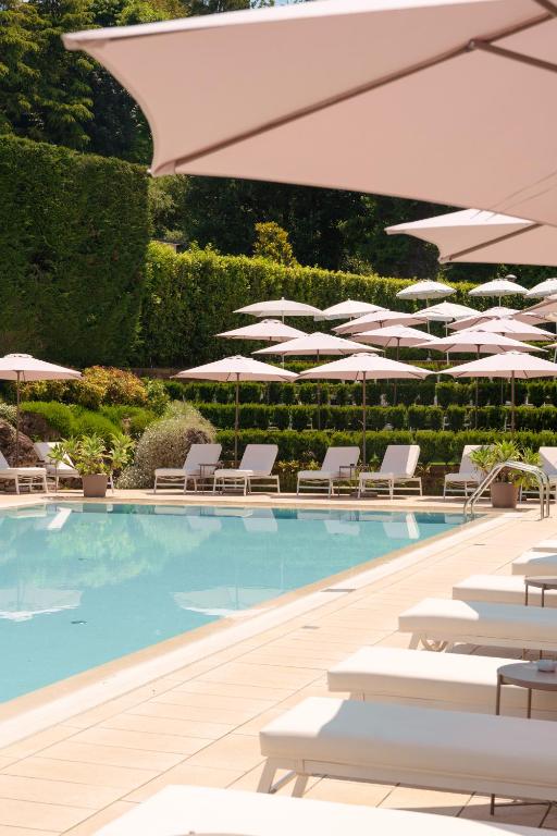Bazén v ubytování Red's Redaelli Hotel nebo v jeho okolí