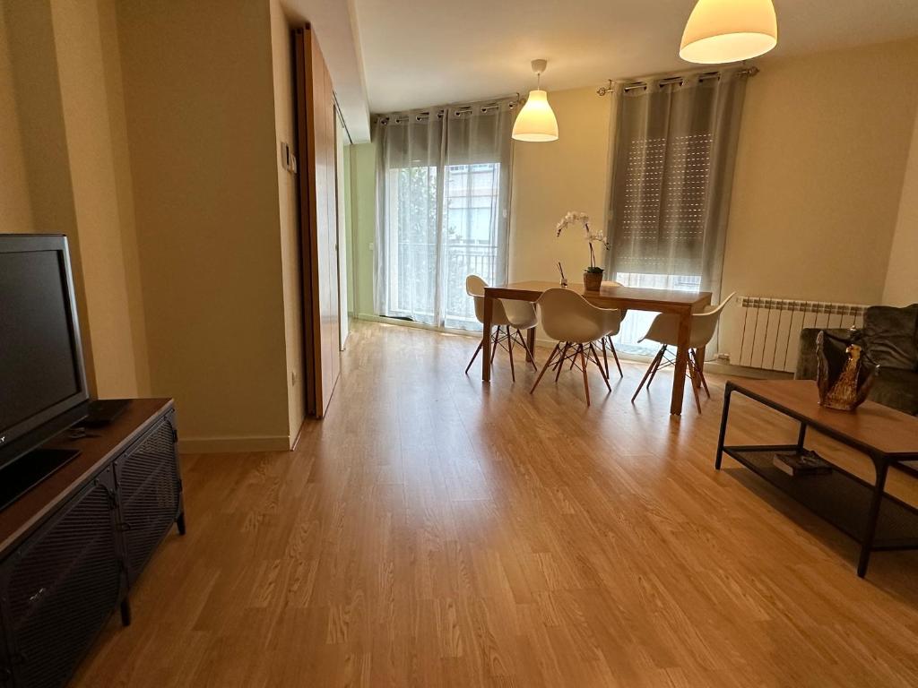 Apartamentos Elcano - Appartement 3 Chambres