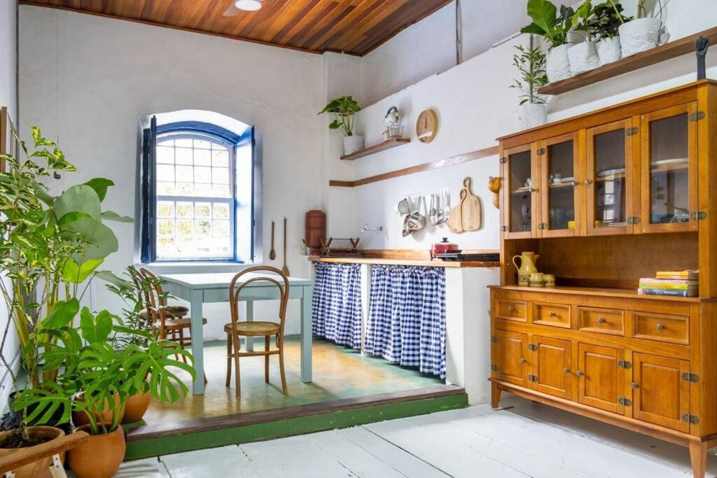 Dapur atau dapur kecil di Casa das Artes