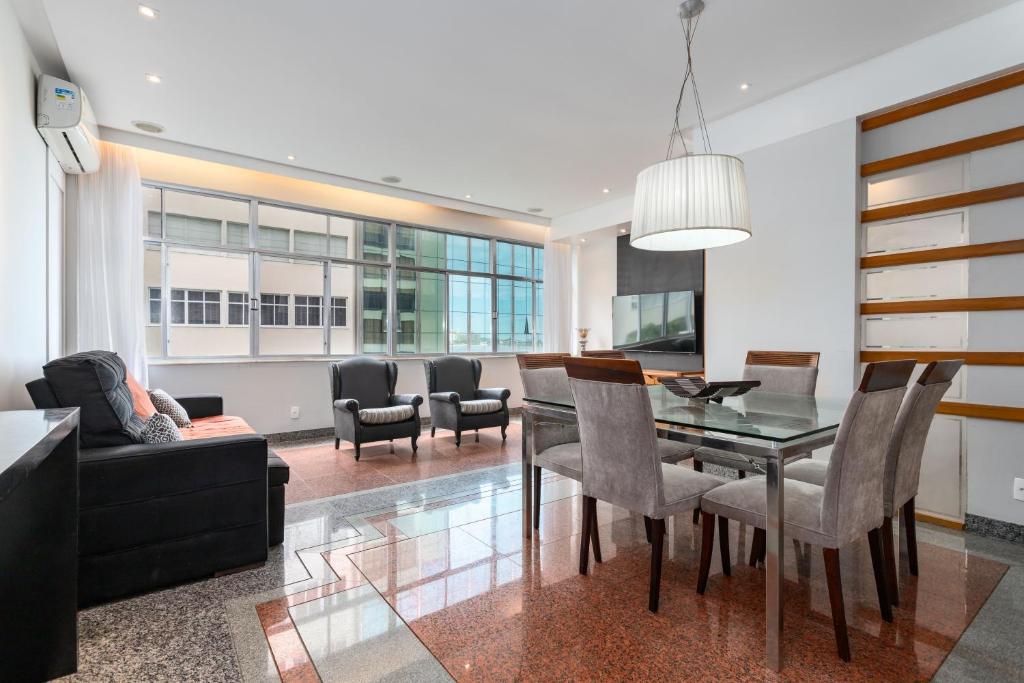 Posezení v ubytování APT com vista em Copacabana Posto 3