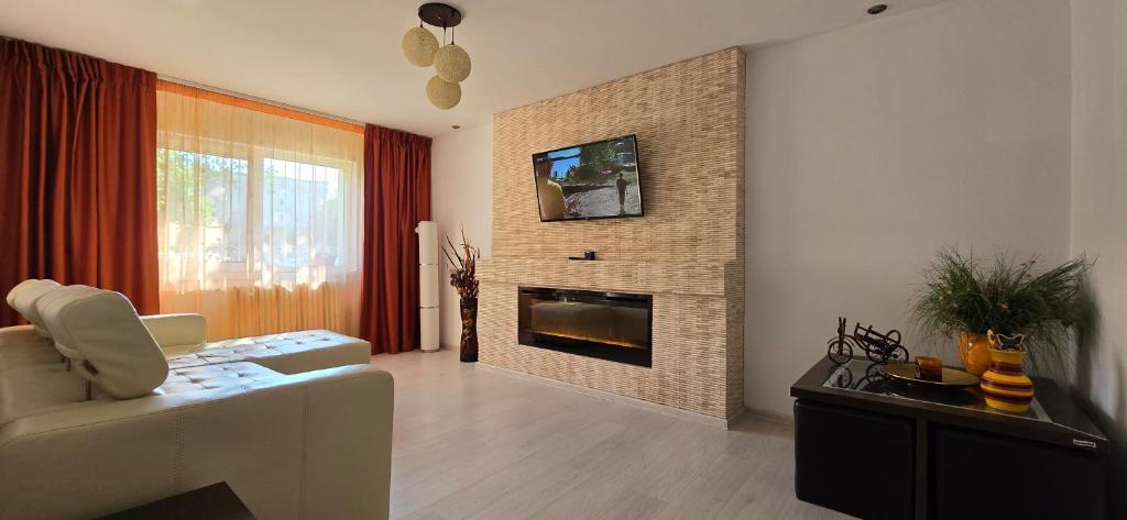 Μια τηλεόραση ή/και κέντρο ψυχαγωγίας στο West Residence