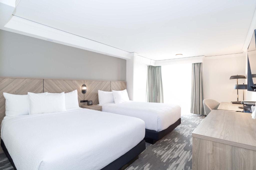 
Standard Room, 2 Queen Beds
