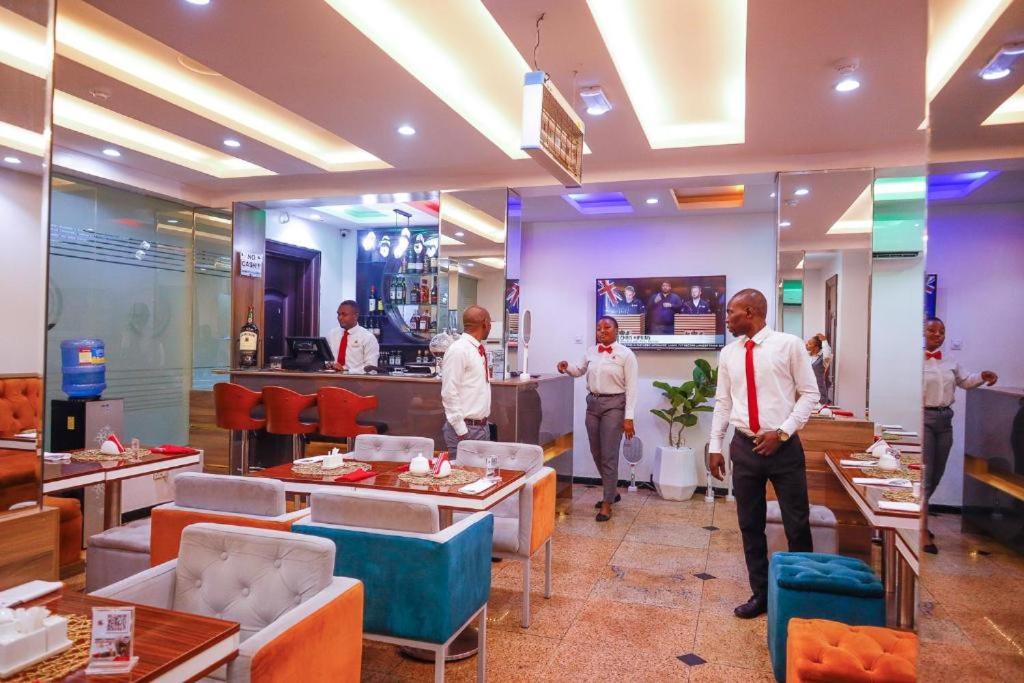 Hosté ubytování God's Touch Apartments Remi Fani Kayode GRA. Ikeja
