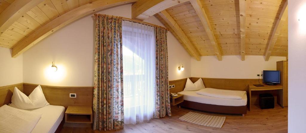 Residence Rautal B&B ***S - Tweepersoonskamer Met 2 Aparte Bedden En Balkon