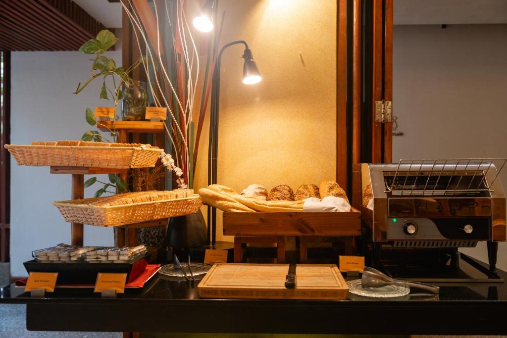 La Flora Resort Patong - 8