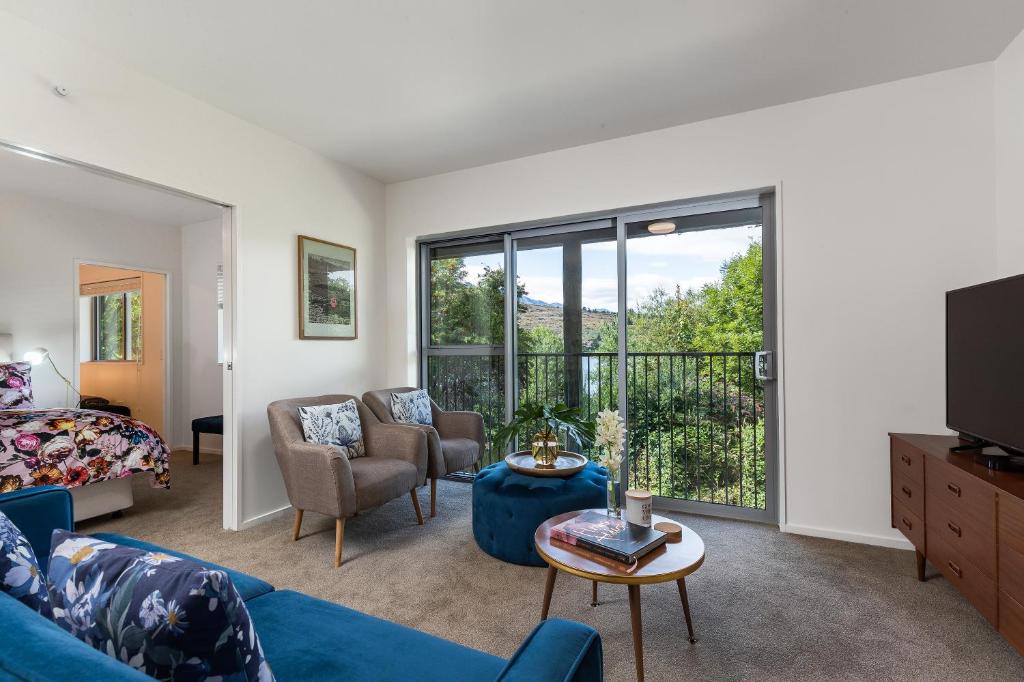 InnThePink Apartment on Lake Edge Queenstown - Resim 5