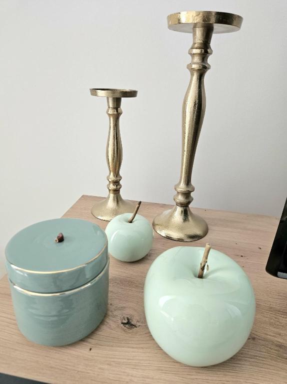 Designer Downtown Gem - Superior Studio