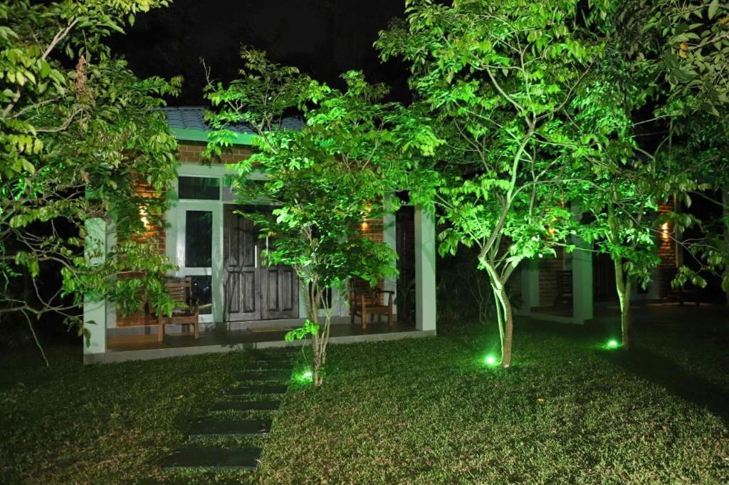 Zahrada ubytování Hotel Ro Kalawewa