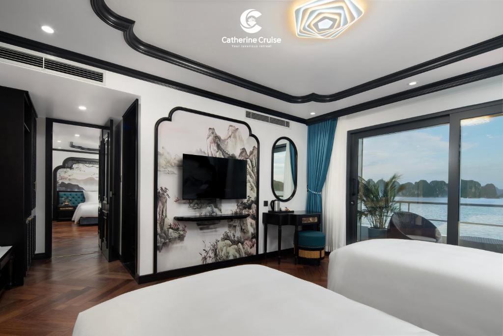 Catherine Cruises Ha Long Bay - 1