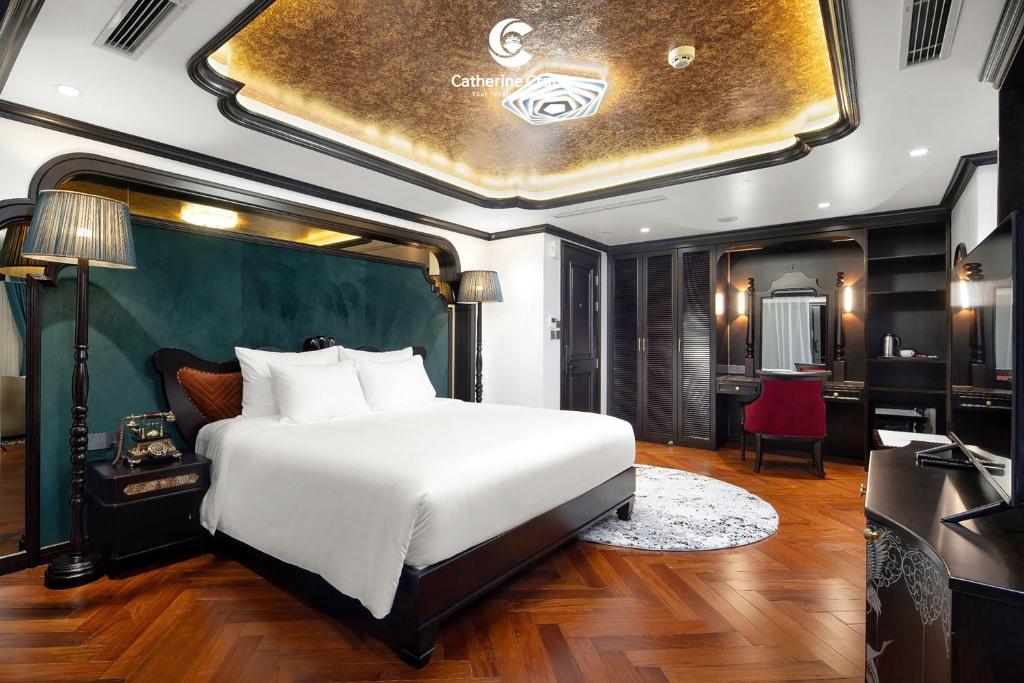 Catherine Cruises Ha Long Bay - 12