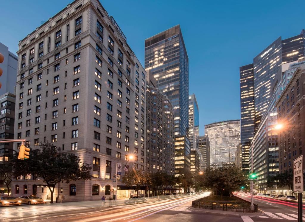 Hotel 70 Park Avenue - Soon to be Kimpton, a city street at night with tall buildings at 70 Park Avenue - Soon to be Kimpton in New York