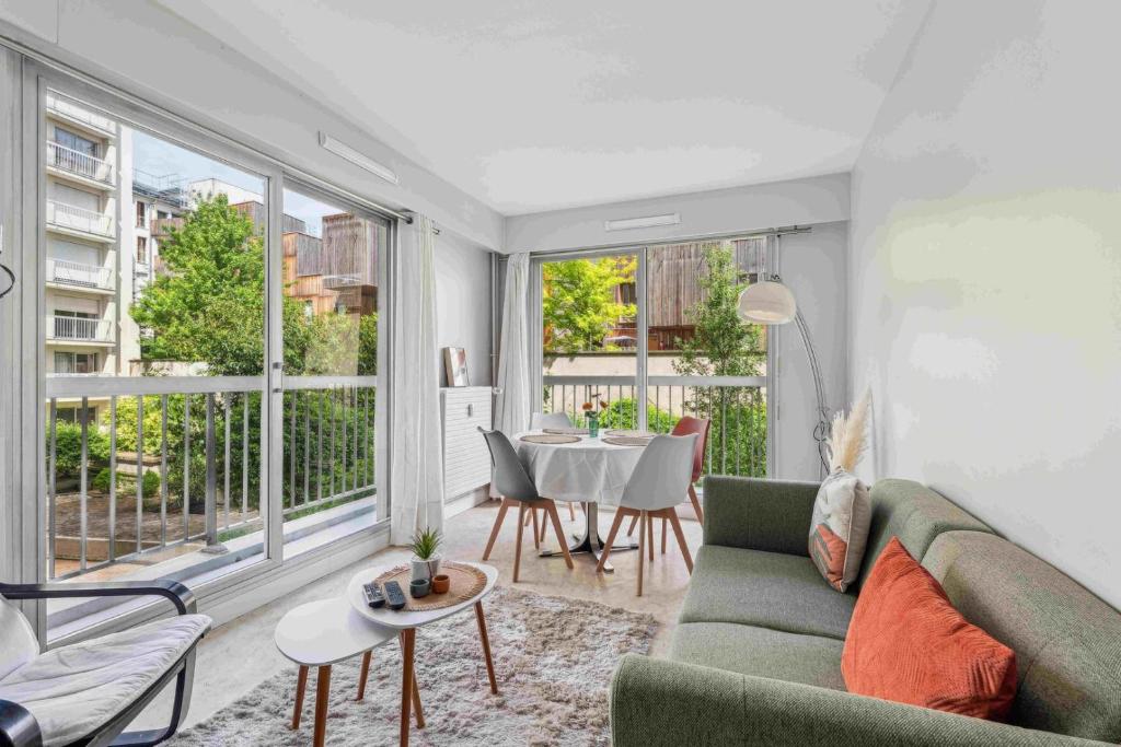 Photo de la galerie de l'établissement Le Charmant, à Paris